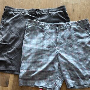 PGA size 42 men's Gray and Plaid Men's golf Shorts
